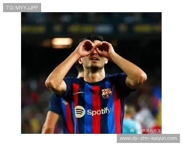 巴萨中场连续转移后形成单刀,佩德里冷静推进 巴萨中场连续转移后形成单刀,佩德里冷静推进